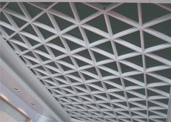 競技場/地下鉄のための中断された装飾的な金属の格子天井のアルミニウム三角形