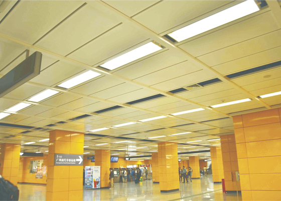中断された音響の天井のタイル、アルミニウムは公共の場のための金属の天井を拡大しました