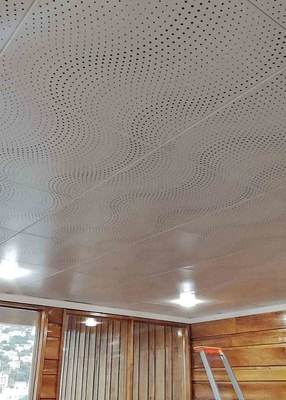 セリウムのホテルのための天井の音響の天井のタイル白い色の波のパーホレーションのアルミニウム クリップ